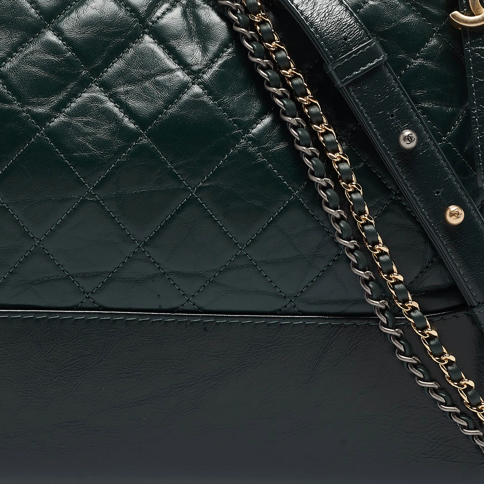 CHANEL Green Quilted Aged Leather Medium Gabrielle Hobo
