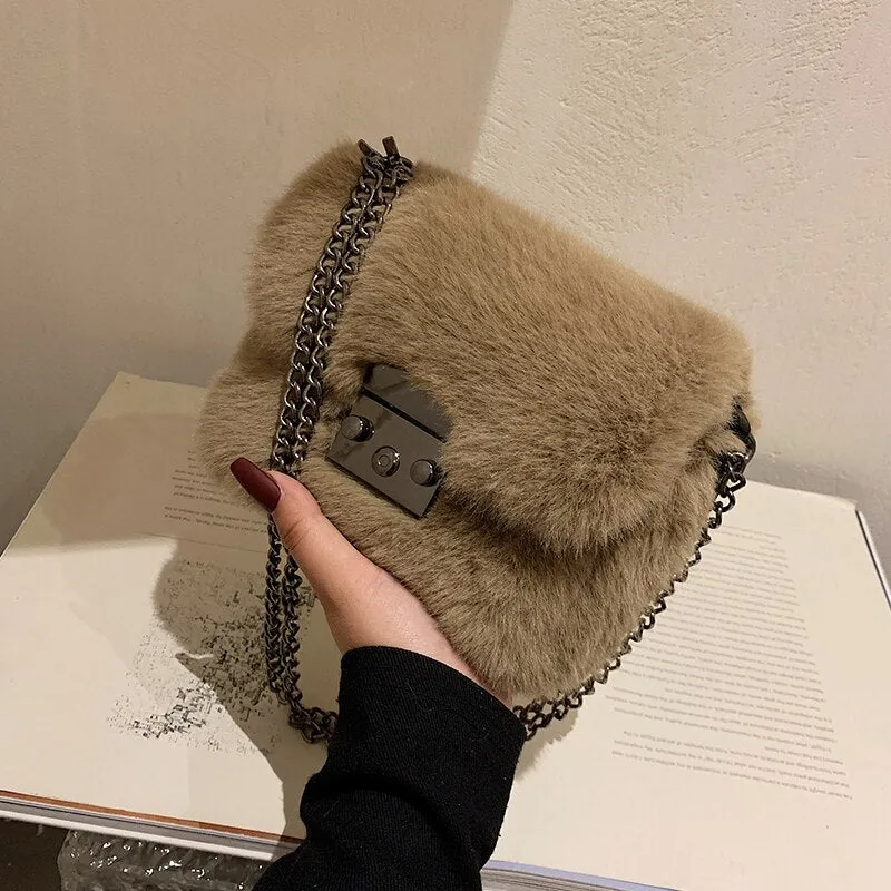 Christmas Gift DORANMI Soft Fur Flap Shoulder Bags For Women 2021 Winter Quality Bag Female Crossbody Buckle Bag Messenger Bolsa Feminina SB750