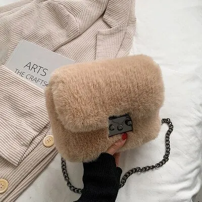 Christmas Gift DORANMI Soft Fur Flap Shoulder Bags For Women 2021 Winter Quality Bag Female Crossbody Buckle Bag Messenger Bolsa Feminina SB750