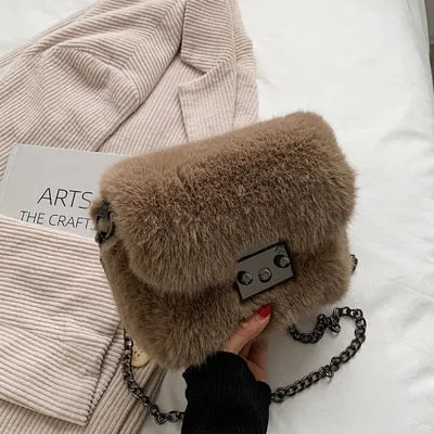 Christmas Gift DORANMI Soft Fur Flap Shoulder Bags For Women 2021 Winter Quality Bag Female Crossbody Buckle Bag Messenger Bolsa Feminina SB750