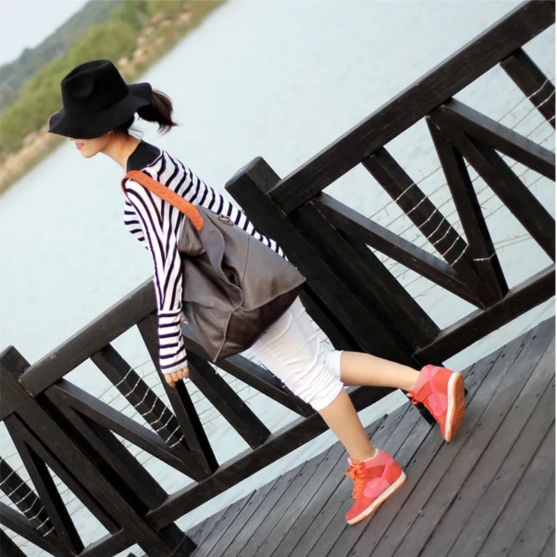 Large Capacity Fashionable Genuine Leather Sling Bag